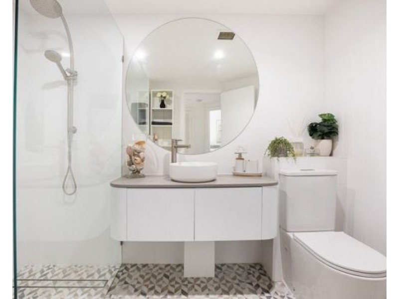 2E/11 Eady Avenue,, Broadbeach Waters QLD 4218