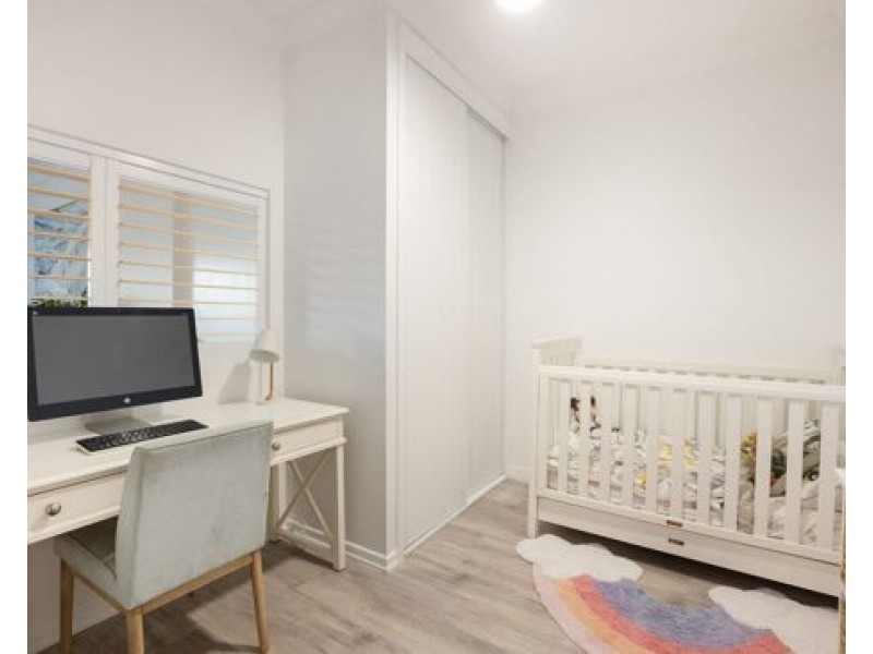 2E/11 Eady Avenue,, Broadbeach Waters QLD 4218