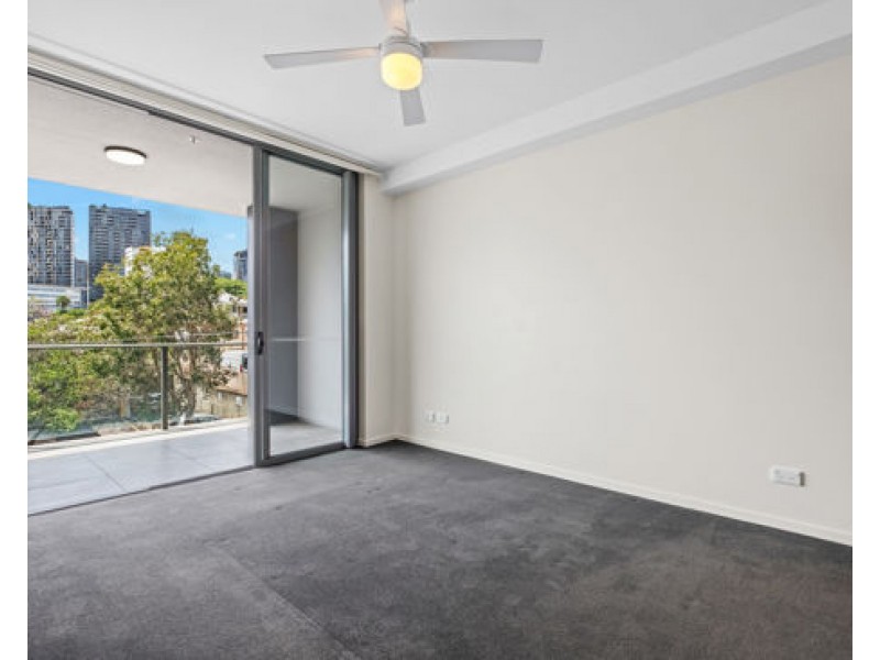 405/5 Cameron Street, South Brisbane QLD 4101