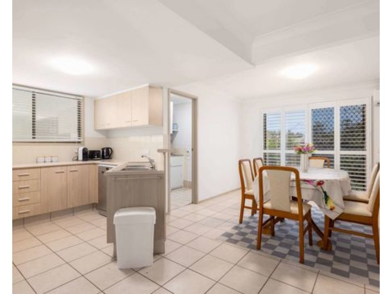 29/71 OLSEN AVENUE, Labrador QLD 4215