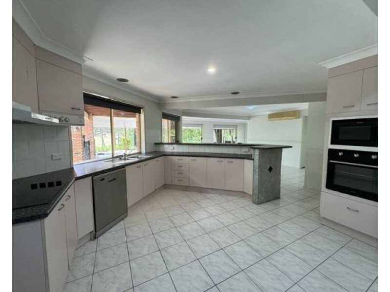 204 Rosemount Drive, Willow Vale QLD 4209