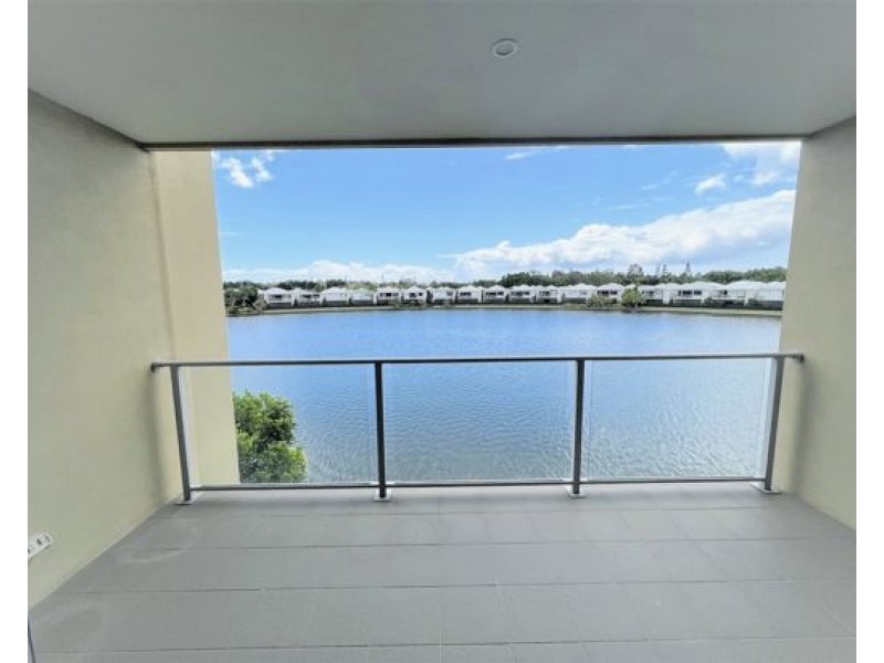 45 /5074 Emerald Island Drive, Carrara QLD 4211