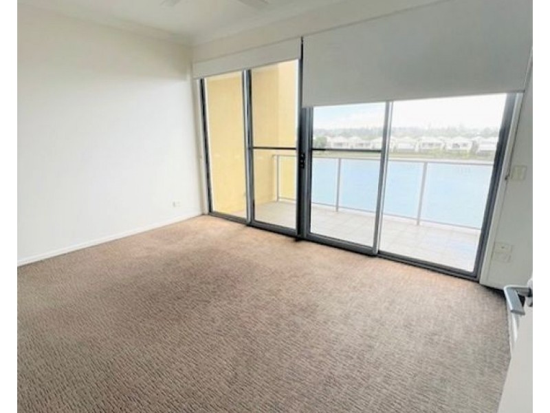45 /5074 Emerald Island Drive, Carrara QLD 4211