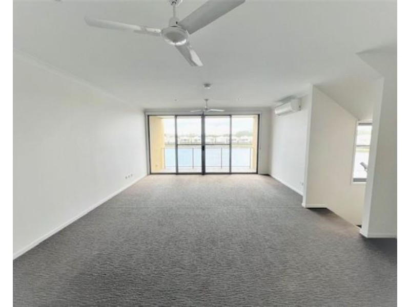 45 /5074 Emerald Island Drive, Carrara QLD 4211
