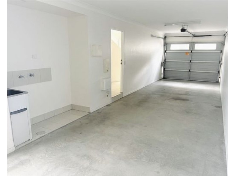45 /5074 Emerald Island Drive, Carrara QLD 4211