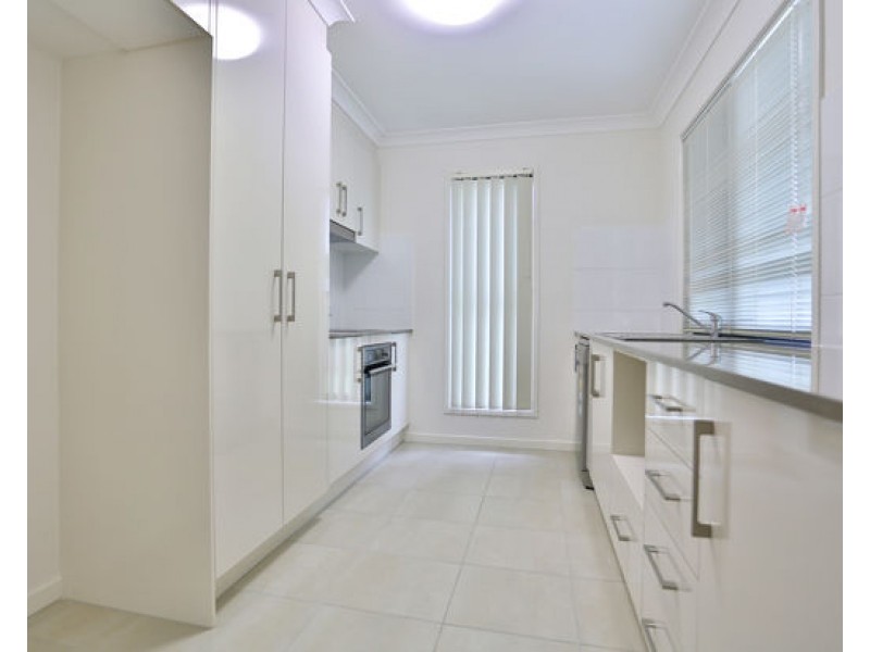 28/1 Emerald Place, Bridgeman Downs QLD 4035