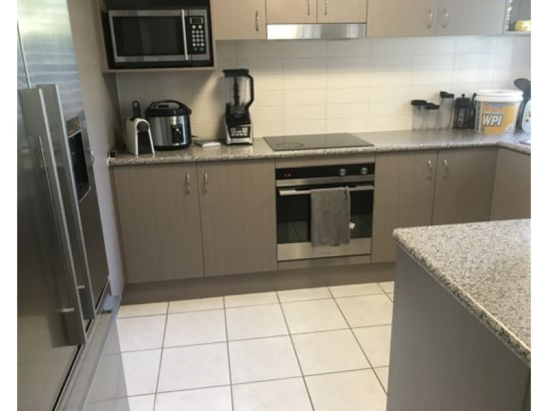 8/29 Lachlan Drive, Wakerley QLD 4154