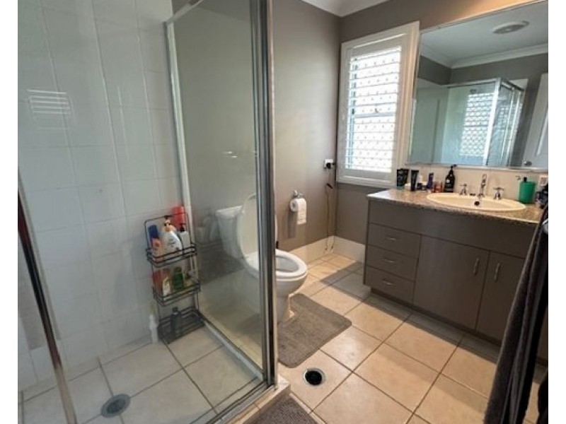 8/29 Lachlan Drive, Wakerley QLD 4154