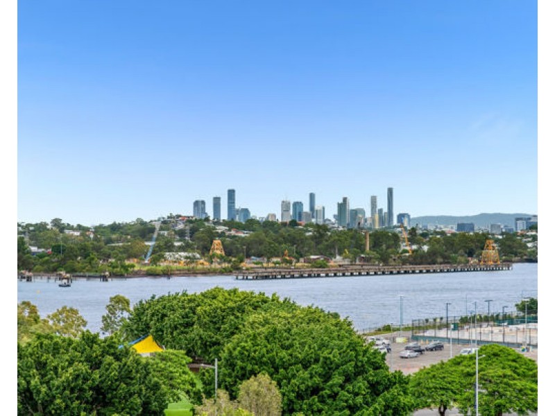 10805/320 Macarthur Avenue, Hamilton QLD 4007