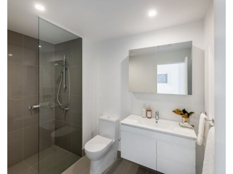 10805/320 Macarthur Avenue, Hamilton QLD 4007
