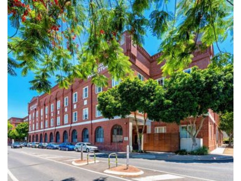 205/64 Macquarie Street, Teneriffe QLD 4005