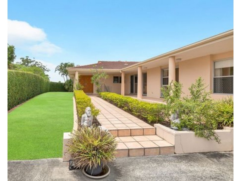 192 Heeb Street, Benowa QLD 4217