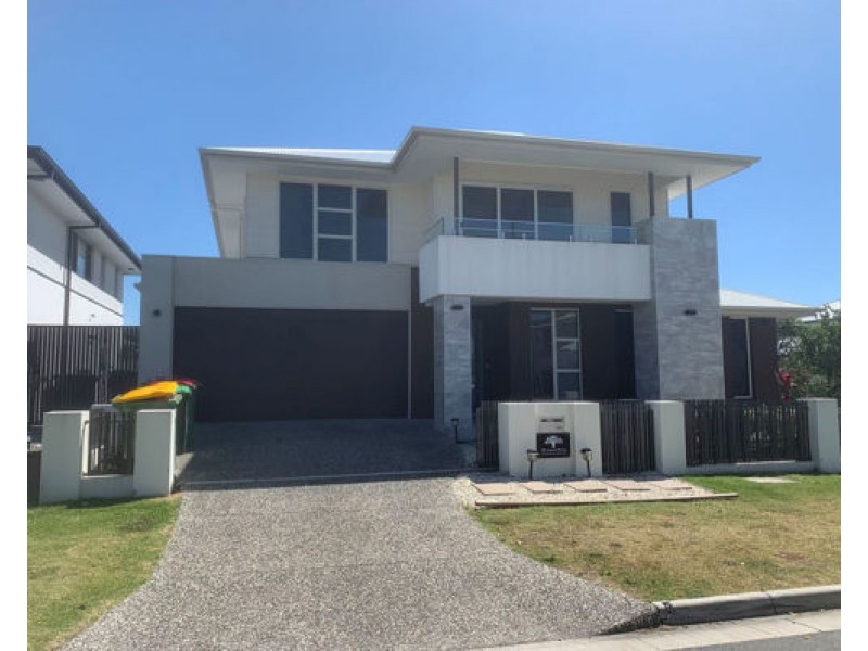 30 Laurel Drive, Helensvale QLD 4212
