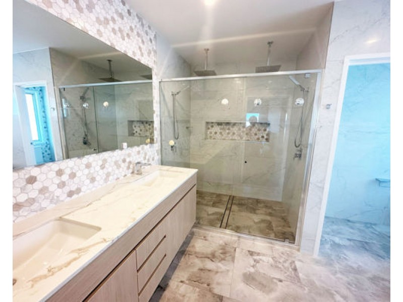 30 Laurel Drive, Helensvale QLD 4212