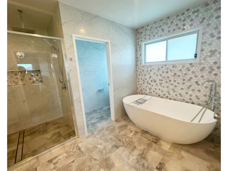 30 Laurel Drive, Helensvale QLD 4212