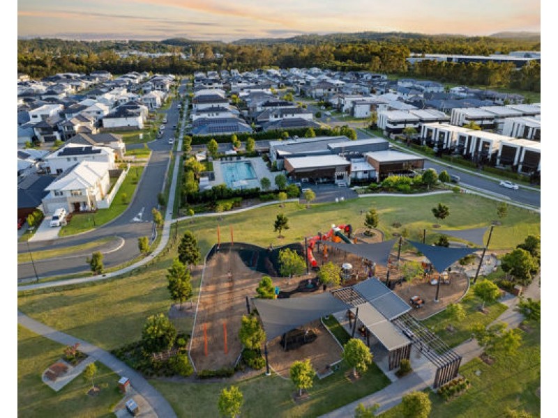 30 Laurel Drive, Helensvale QLD 4212