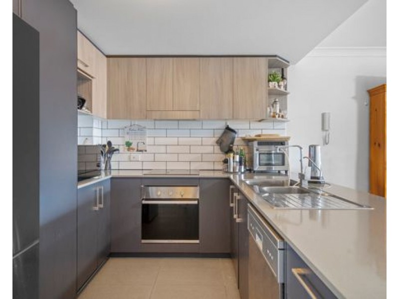 202/39 Thomas street, Chermside QLD 4032