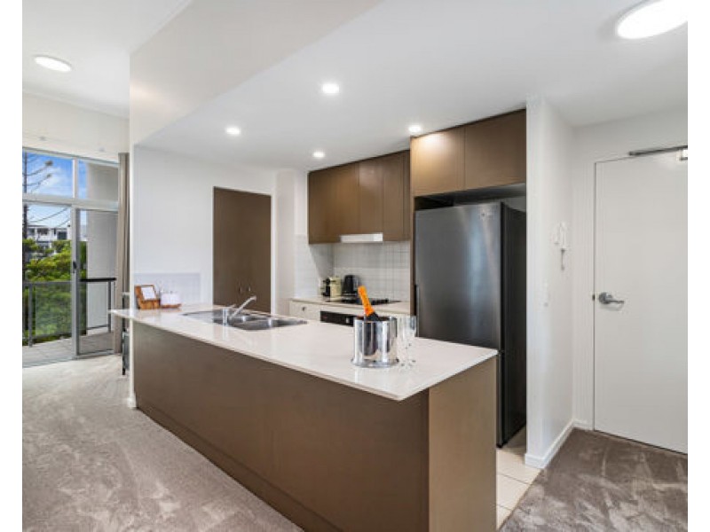 27/137 Scottsdale Drive, Robina QLD 4226