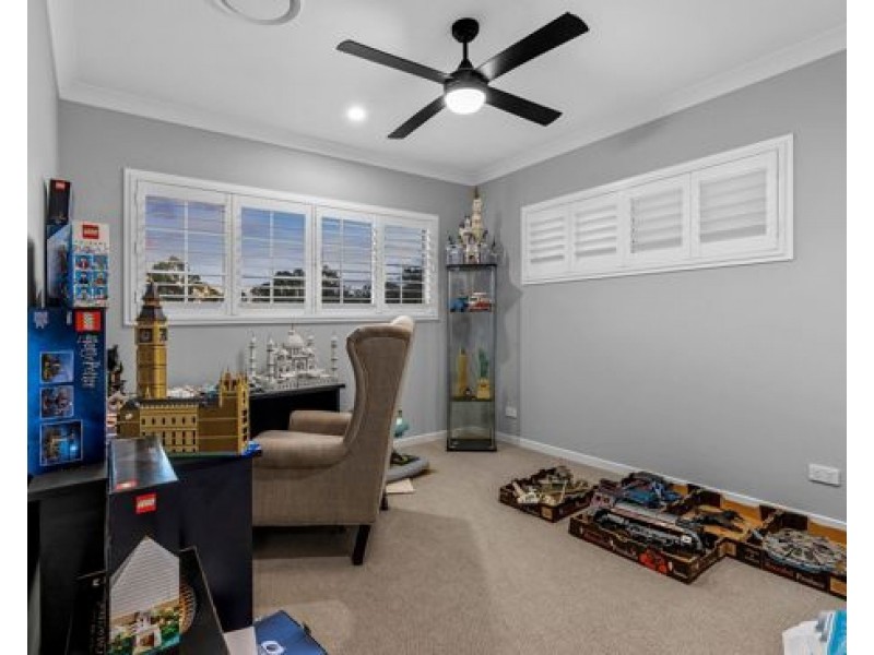 21 Fig Tree Cl, Mackenzie QLD 4156