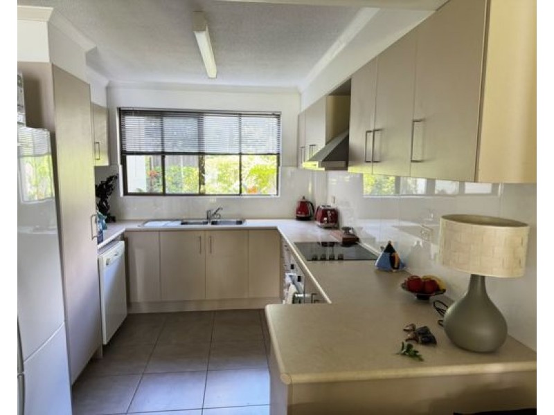 1/111 Markeri Street, Mermaid Waters QLD 4218