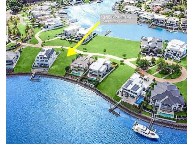 1045 Edgecliff Pl, Hope Island QLD 4212