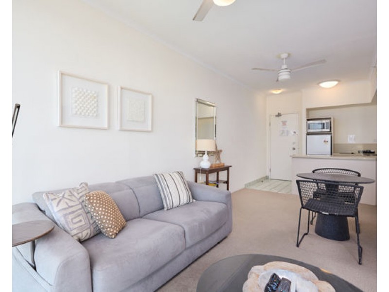 Unit 1402, 46 – 52 Pacific Street, Main Beach QLD 4217