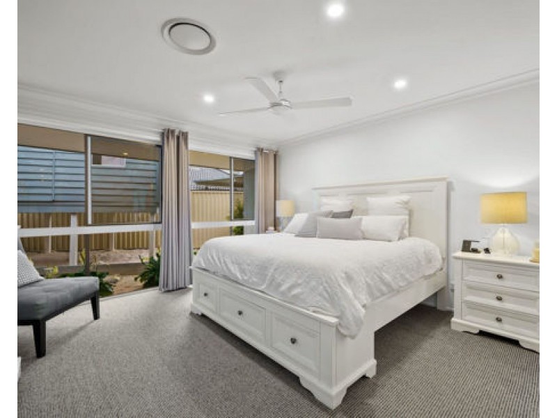 1 Rudd Street, Broadbeach Waters QLD 4218