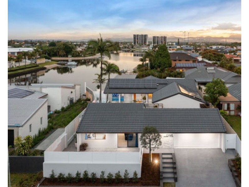1 Rudd Street, Broadbeach Waters QLD 4218