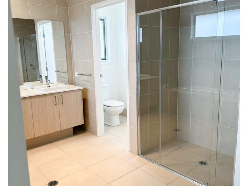 20 HEADWAY STREET, Nerang QLD 4211