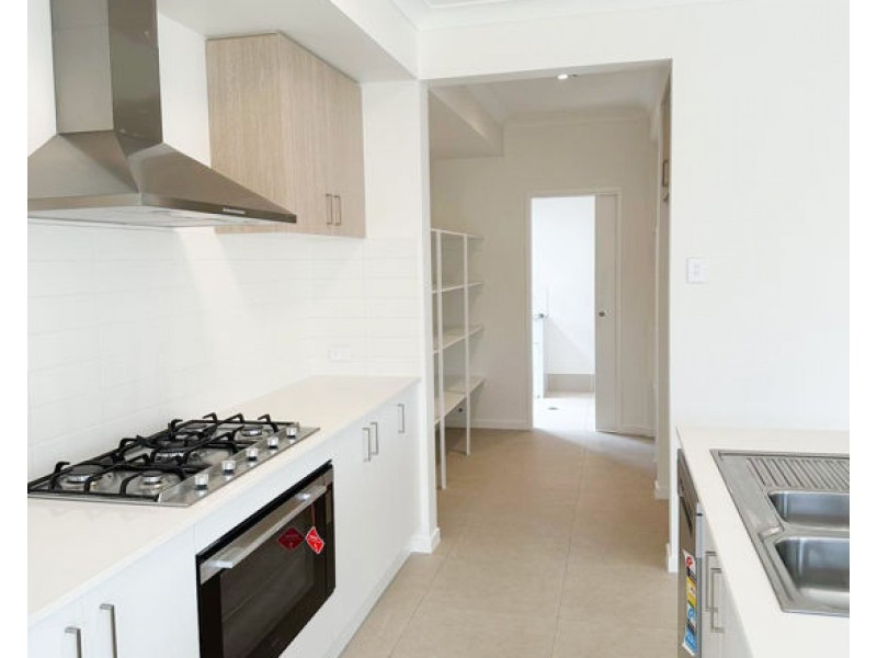 20 HEADWAY STREET, Nerang QLD 4211