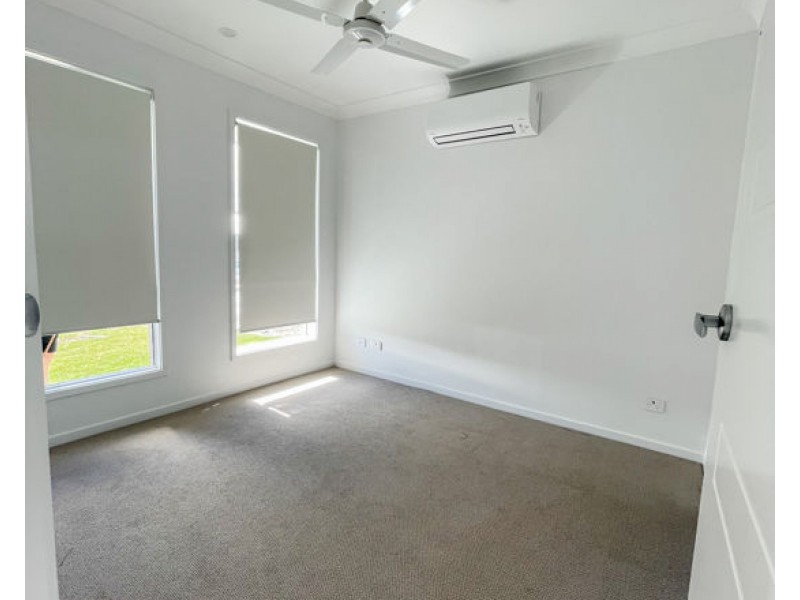 10A Stinson Way, Logan Reserve QLD 4133