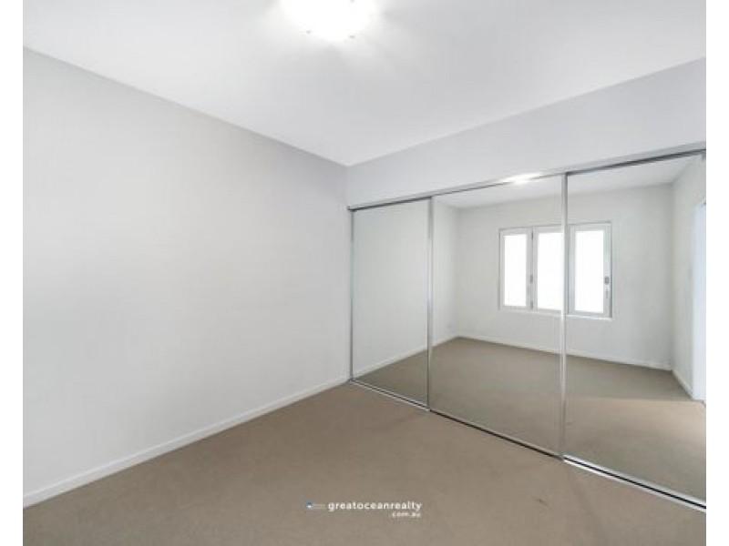 807/15 Compass Drive, Biggera Waters QLD 4216