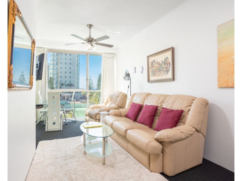 U 402 46 – 52  Pacific Street, Main Beach QLD 4217
