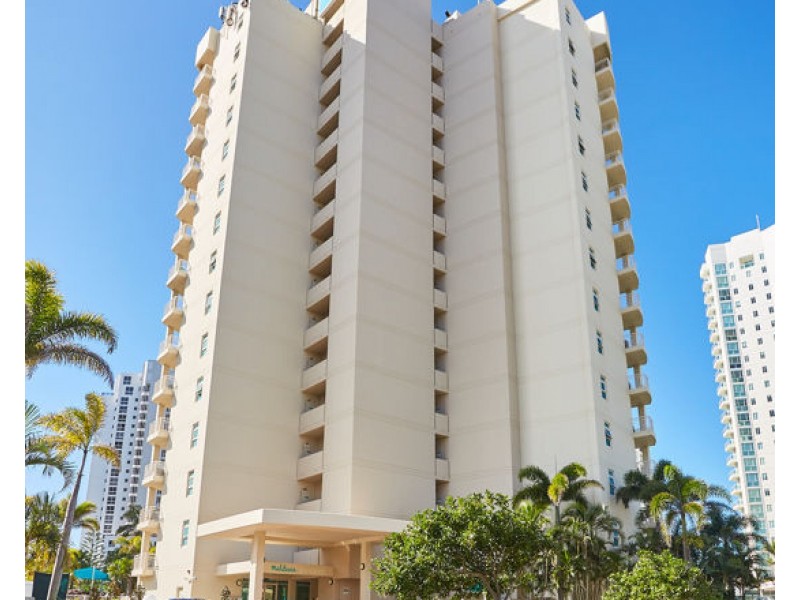 U 402 46 – 52  Pacific Street, Main Beach QLD 4217