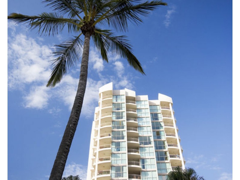 U 402 46 – 52  Pacific Street, Main Beach QLD 4217