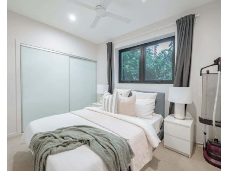 4/3 Grout Street, Macgregor QLD 4109