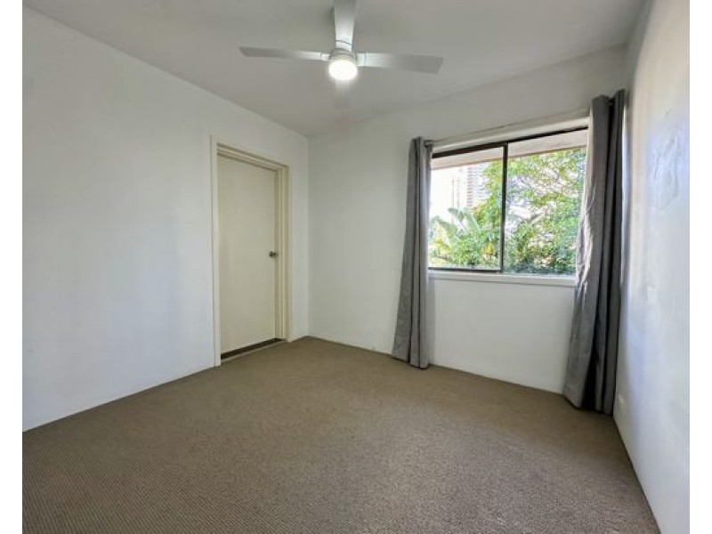 11/26 Palm Avenue, Surfers Paradise QLD 4217