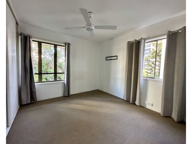 11/26 Palm Avenue, Surfers Paradise QLD 4217