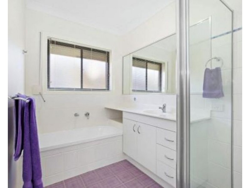 18 Mount Archer Road, Parkinson QLD 4115