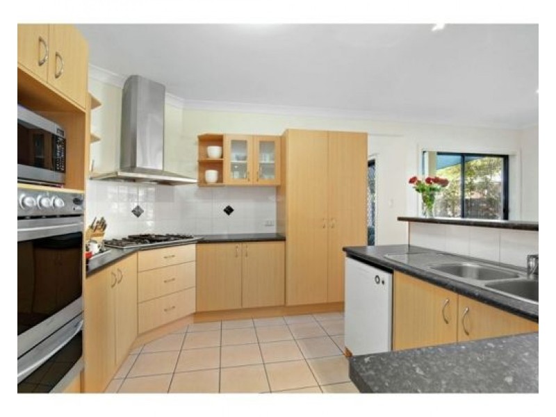 18 Mount Archer Road, Parkinson QLD 4115