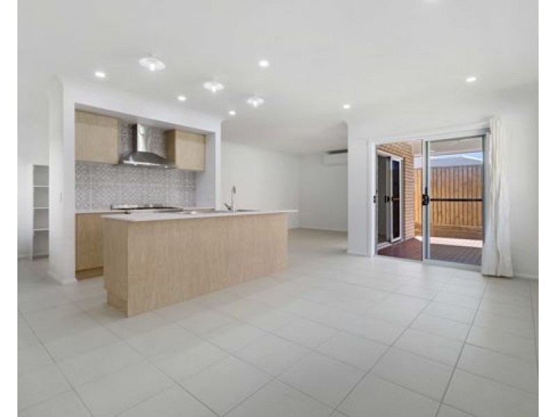 25 Willandra St, Yarrabilba QLD 4207