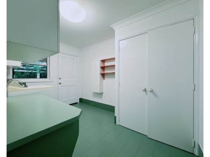 11 Carnoustie Court, Indooroopilly QLD 4068