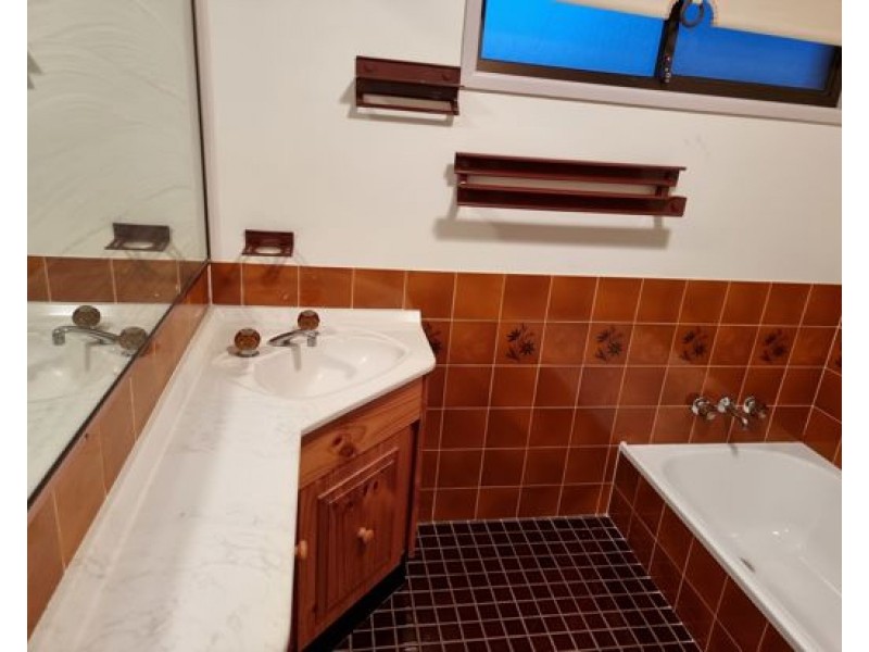 2 Chelsea Promonade, Caboolture South QLD 4510