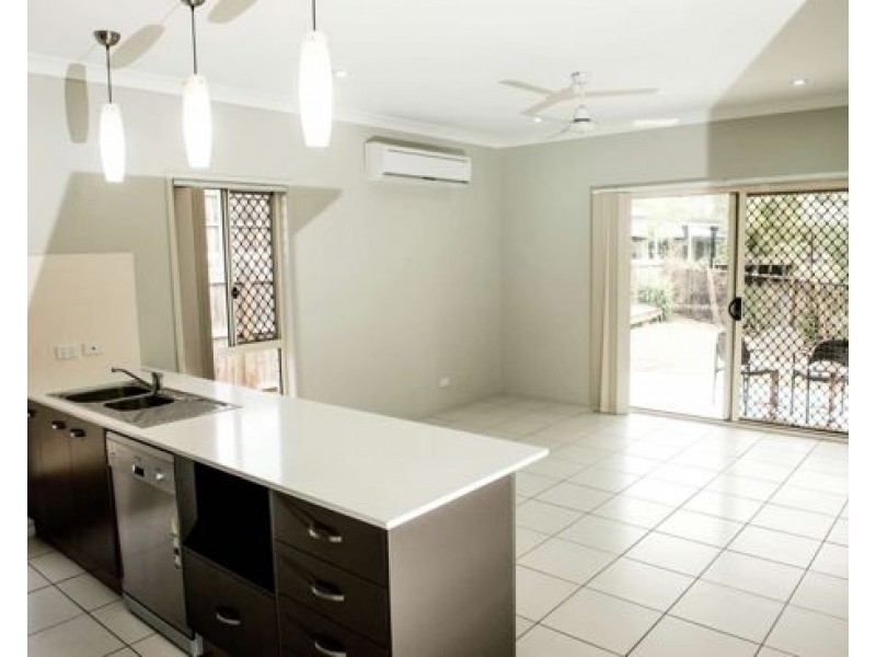 79 Francisca Dr, Augustine Heights QLD 4300