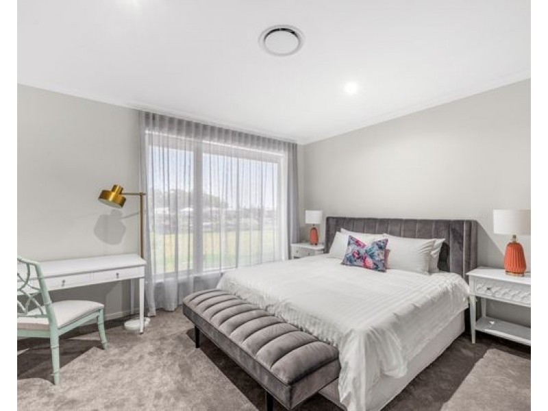 8823 The Point Circuit, Sanctuary Cove, Hope Island QLD 4212
