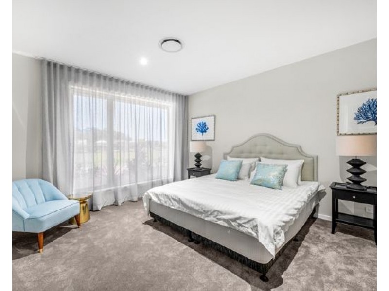 8823 The Point Circuit, Sanctuary Cove, Hope Island QLD 4212
