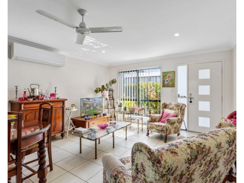 31/1 Emerald Place, Bridgeman Downs QLD 4035