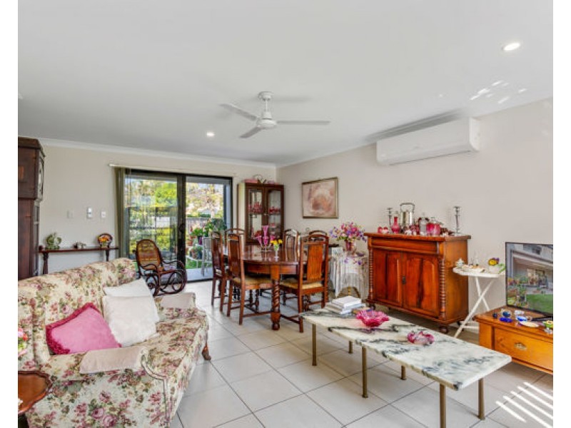 31/1 Emerald Place, Bridgeman Downs QLD 4035