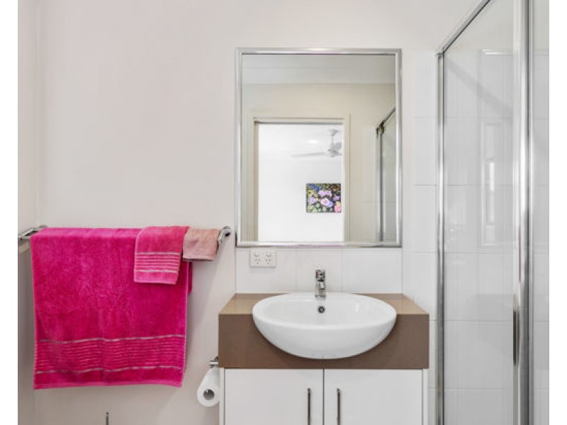 31/1 Emerald Place, Bridgeman Downs QLD 4035