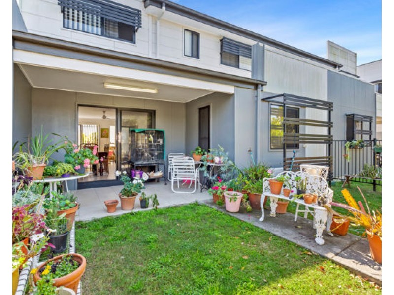 31/1 Emerald Place, Bridgeman Downs QLD 4035